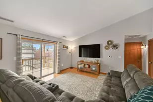 9332 W Loomis Rd, Franklin, WI 53132 - Photo 4