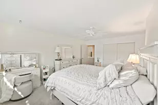 987 Lake Country Ct, Oconomowoc, WI 53066 - Photo 24