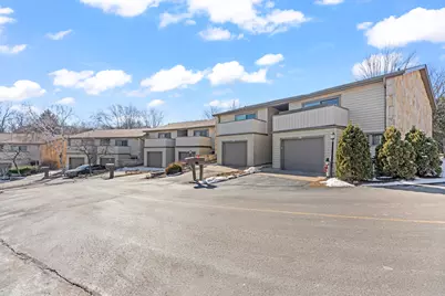 987  Lake Country Ct, Oconomowoc, WI 53066 - Photo 32