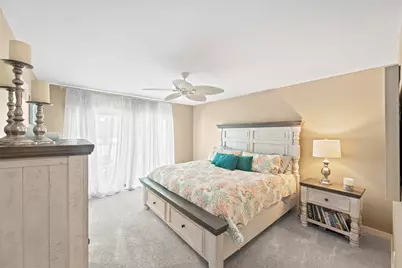 987  Lake Country Ct, Oconomowoc, WI 53066 - Photo 16