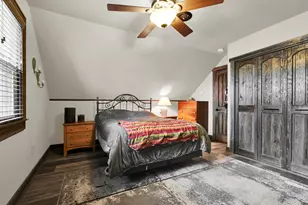 2215 S 73rd St, West Allis, WI 53219 - Photo 18