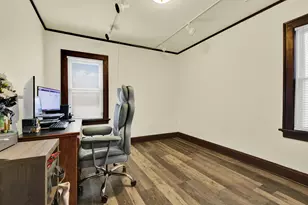 2215 S 73rd St, West Allis, WI 53219 - Photo 10