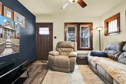 2215 S 73rd St, West Allis, WI 53219 - Photo 4