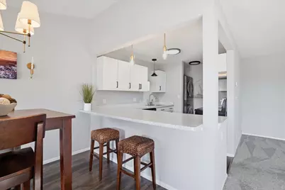 404  Sheffield Rd #4, Waukesha, WI 53186 - Photo 8