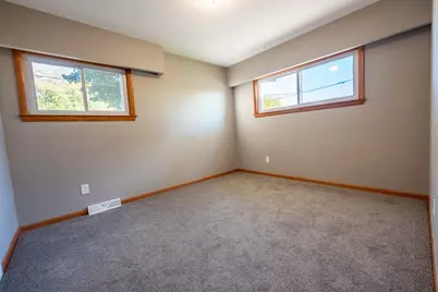 2701  4th Ave, South Milwaukee, WI 53172 - Photo 10