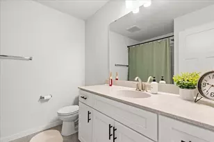 177 Emerald Cir, Saukville, WI 53080 - Photo 26