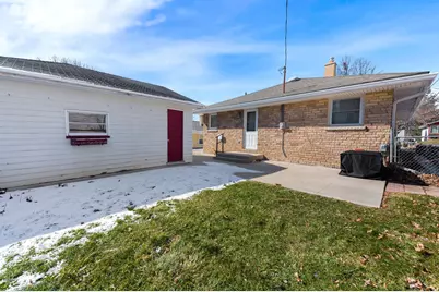 236 N 115th St, Wauwatosa, WI 53226 - Photo 16