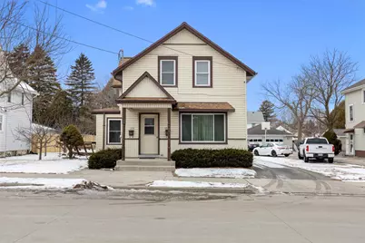 1314 S 10th St, Manitowoc, WI 54220 - Photo 1