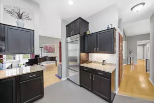 446 W Bridge Ct, Grafton, WI 53024 - Photo 14