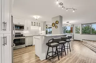 1919 N Summit Ave, Milwaukee, WI 53202 - Photo 1