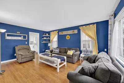 2911  Webster St, Racine, WI 53403 - Photo 4