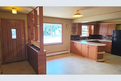 106  Cherry St, Sheboygan Falls, WI 53085 - Photo 2