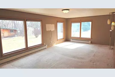 106  Cherry St, Sheboygan Falls, WI 53085 - Photo 6