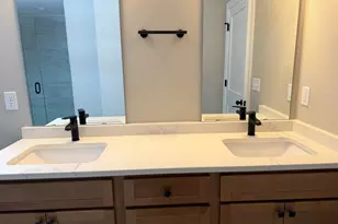 N54W19428 Kearney Ln, Menomonee Falls, WI 53051 - Photo 8