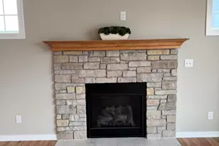 N54W19428 Kearney Ln, Menomonee Falls, WI 53051 - Photo 8