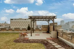 606 W Wisconsin Ave, Milwaukee, WI 53203 - Photo 16