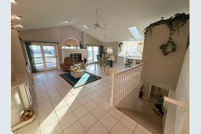 18  Ridgewood Ct, Fond du Lac, WI 54937 - Photo 4