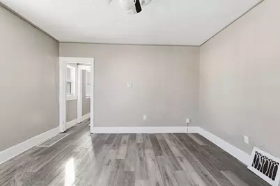 2013  De Koven Ave, Racine, WI 53403 - Photo 12