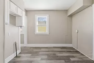 2013 De Koven Ave, Racine, WI 53403 - Photo 4