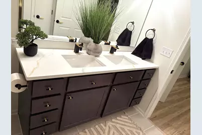 5322 S Hidden Dr, Greenfield, WI 53221 - Photo 40