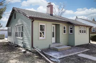 10907 Glenway Ct, Wauwatosa, WI 53222 - Photo 1