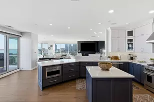 1522 N Prospect Ave, Milwaukee, WI 53202 - Photo 8