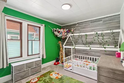 1459 S 95th St, West Allis, WI 53214 - Photo 14