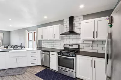 1459 S 95th St, West Allis, WI 53214 - Photo 6