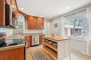 1611 17th Ave, Grafton, WI 53024 - Photo 6