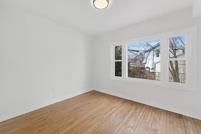 2316 E Malvern Pl, Milwaukee, WI 53207 - Photo 10
