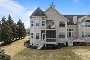 1018 Terrace Ct, Geneva, WI 53147 - Photo 4
