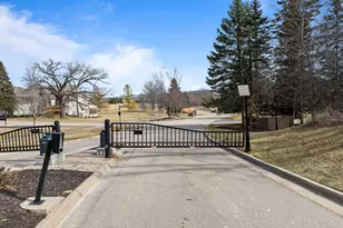 1018 Terrace Ct, Geneva, WI 53147 - Photo 88