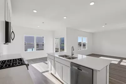 7074  Oakmont Rd, Racine, WI 53403 - Photo 40