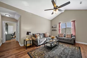 8526 S Bedford Way, Oak Creek, WI 53154 - Photo 16