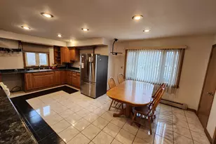 3015 S 35th St, Milwaukee, WI 53215 - Photo 14