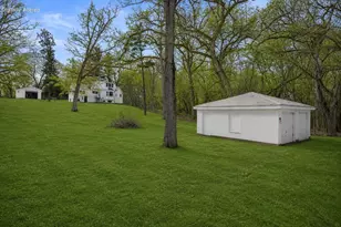 W198 Tombeau Blvd, Bloomfield, WI 53128 - Photo 2