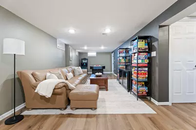 2721  Arrowhead St, Racine, WI 53402 - Photo 30