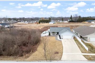 2307 S 21st St, Manitowoc, WI 54220 - Photo 32