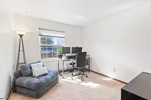 650 Dundee Ln, Hartland, WI 53029 - Photo 16