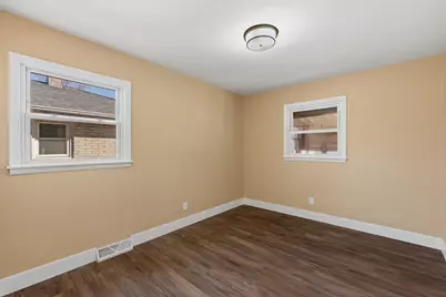 4508 N 67th St, Milwaukee, WI 53218 - Photo 8