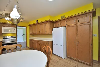 12700  Dunwoody Dr, Elm Grove, WI 53122 - Photo 10