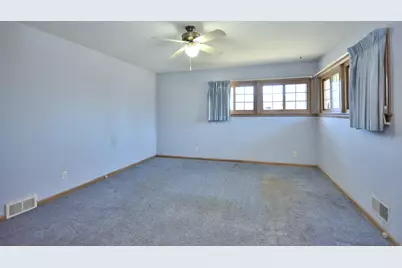 12700  Dunwoody Dr, Elm Grove, WI 53122 - Photo 20