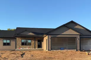 1361 Annapolis Dr, Holmen, WI 54636 - Photo 1