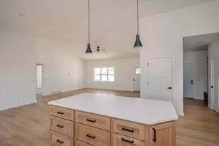 1361 Annapolis Dr, Holmen, WI 54636 - Photo 12