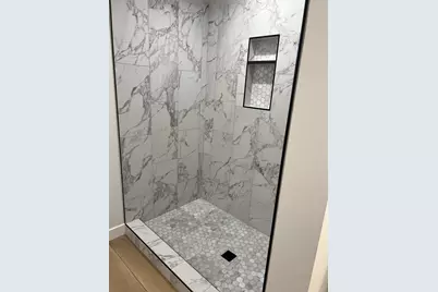 1361  Annapolis Dr, Holmen, WI 54636 - Photo 8