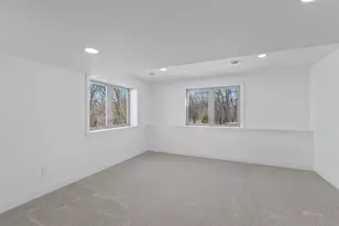 W192N5437 Red Crown Ln, Menomonee Falls, WI 53051 - Photo 16