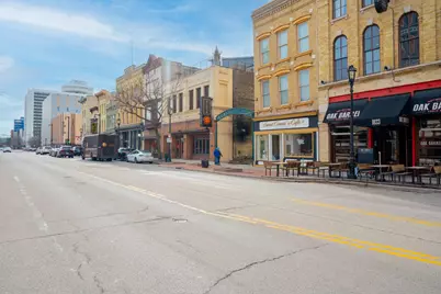 1031 N Martin Luther King Jr Dr, Milwaukee, WI 53203 - Photo 6