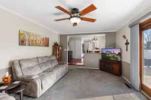 3560 S Loretta Ln, New Berlin, WI 53151 - Photo 16