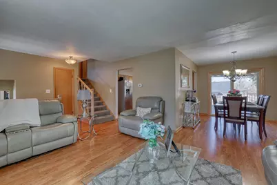 4605 N 107th St, Wauwatosa, WI 53225 - Photo 8