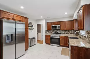 1341 E Roberta Ave, Waukesha, WI 53186 - Photo 8